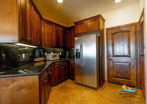 Fridge, microwave, oven, stovetop - Condo 75-4 El Dorado Ranch (San Felípe)