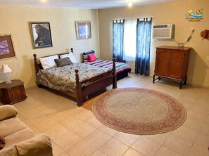 4 quartos, Wi-Fi de cortesia, roupa de cama
