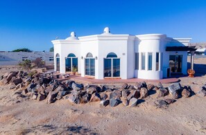 Exterior - Casa Grande, A spacious 4-bedroom Beach Home (San Felipe)