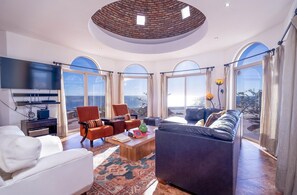 Living area - Casa Grande, A spacious 4-bedroom Beach Home (San Felipe)