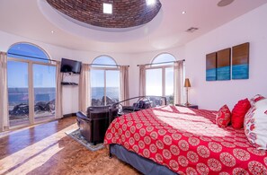 4 bedrooms, Internet, bed sheets - Casa Grande, A spacious 4-bedroom Beach Home (San Felipe)