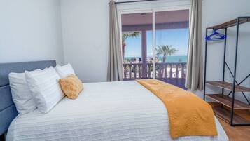 4 bedrooms, internet, bed sheets