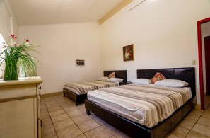 3 bedrooms, Internet