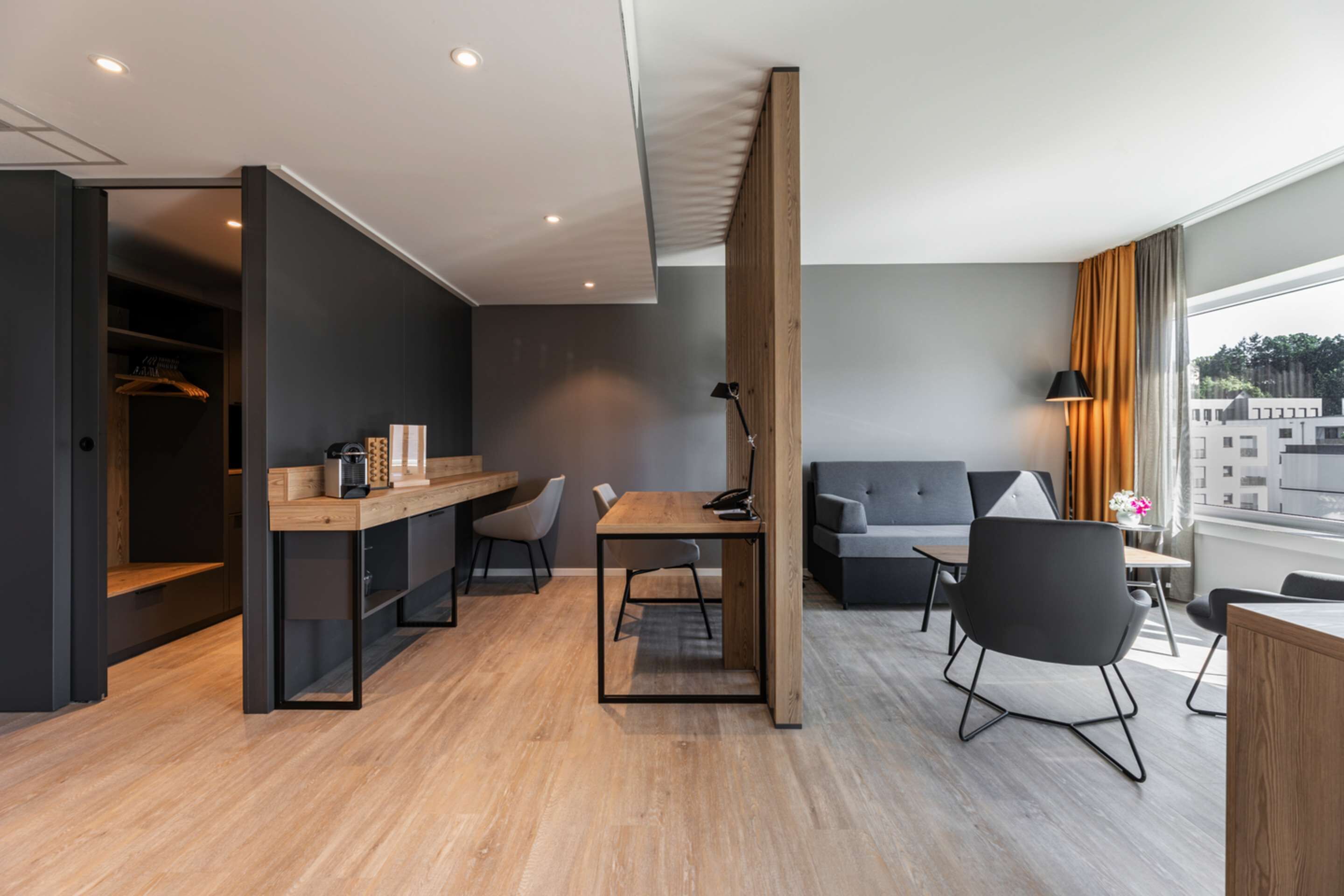 Schreibtisch, schallisolierte Zimmer, kostenloses Internet per Kabel