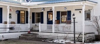 Apartment in historic farmhouse