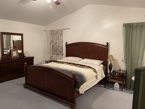 5 Schlafzimmer, Bügeleisen/Bügelbrett, kostenloses WLAN