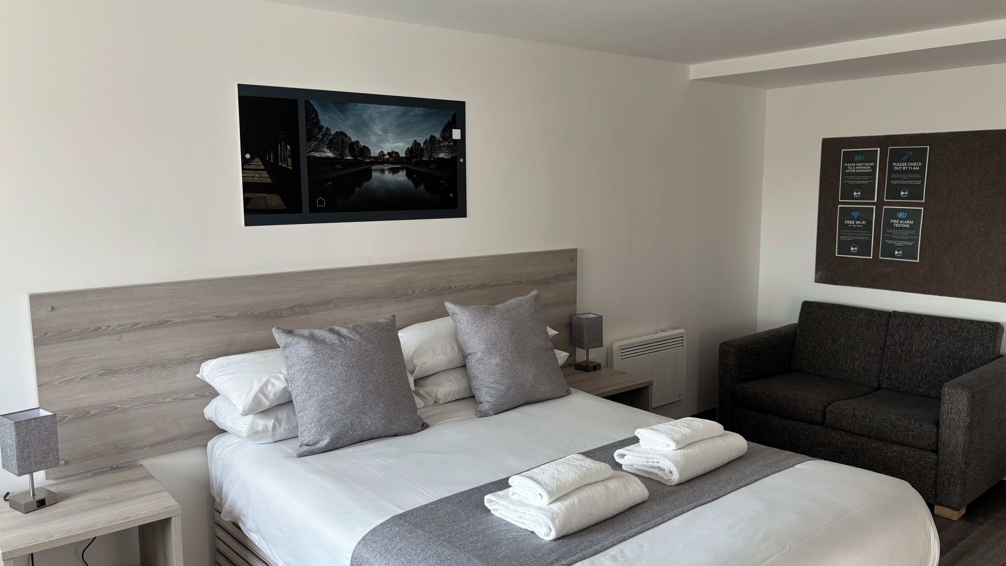 Superior Double Room | Desk, laptop workspace, free WiFi, bed sheets