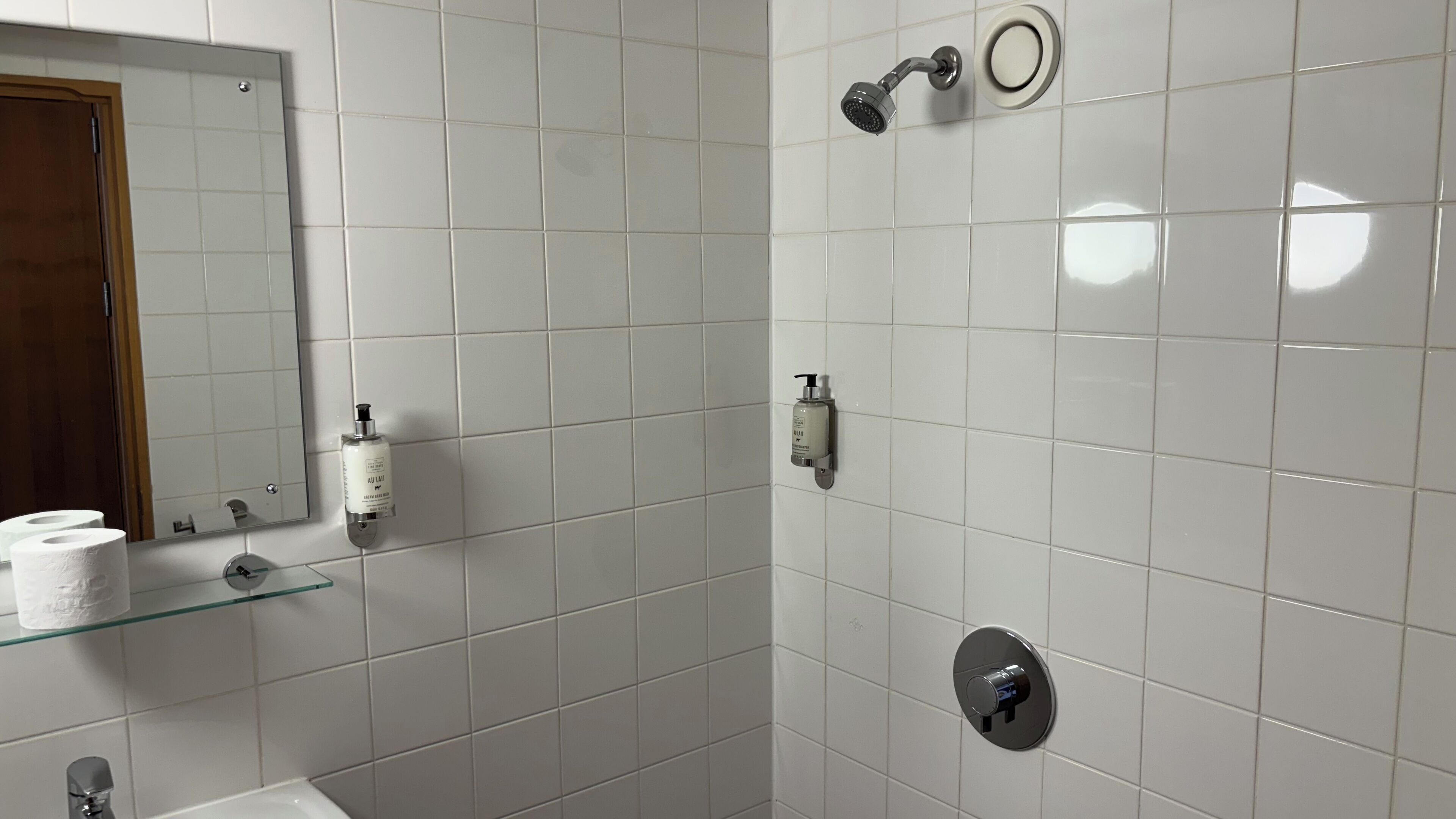 Photo - Broadview Hotel
