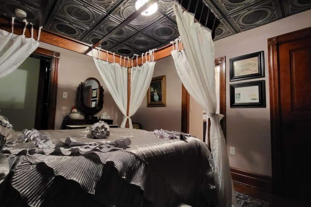 Trails End Bed and Breakfast - Parryville, PA