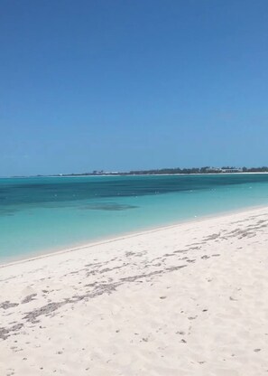 Beach nearby, sun-loungers, beach towels