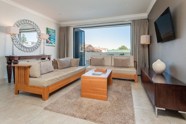 Harbour Square Hotel - Hermanus