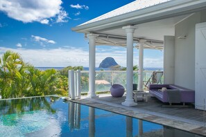 Pool - Diamond Rock (Le Diamant)