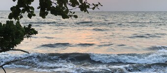 Villa caze pieds dans l'eau kribi