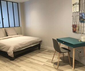 1 bedroom, desk, free WiFi, bed sheets - Functional 2-room apartment a stone's throw from the Mairie de Montrouge metro station. (Montrouge)