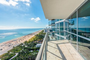 Property grounds - Oceanview Private Condo at The Setai -2707 (Miami Beach)