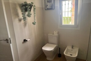 Baignoire, serviettes fournies