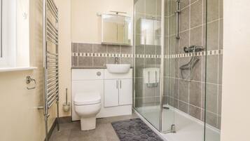 Cottage | Bathroom | Shower