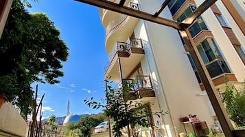 Family Condo, Multiple Beds | Premium bedding, Select Comfort beds, individually decorated