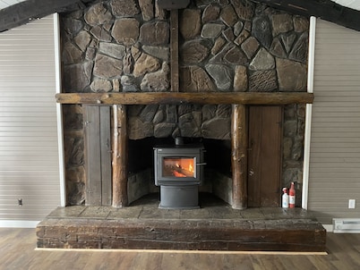 Cozy and private mountain retreat at the top of Laurel Mountain