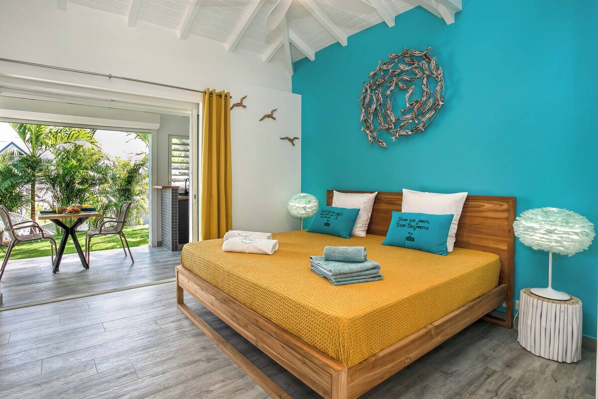 Premium bedding, Select Comfort beds, free minibar items, in-room safe