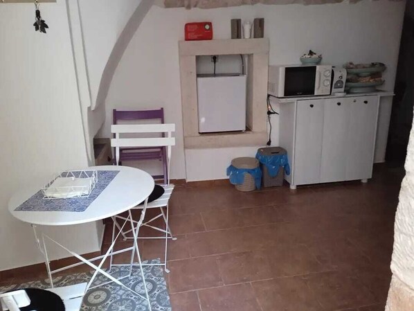 Dining - Casa Mbrlech cozy house in our historic center (Putignano)