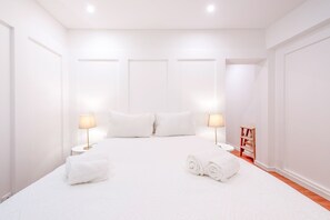 3 chambres, bureau, accès Internet, draps fournis
