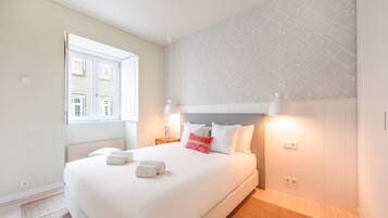 1 camera, una scrivania, accesso a Internet, lenzuola