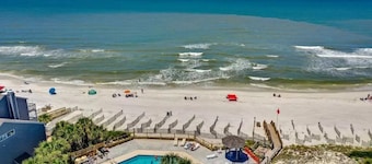 Comfy family friendly house, short stroll to the beach!