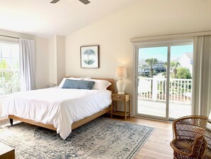 4 makuuhuonetta, vauvan matkasänky, Wi-Fi, vuodevaatteet