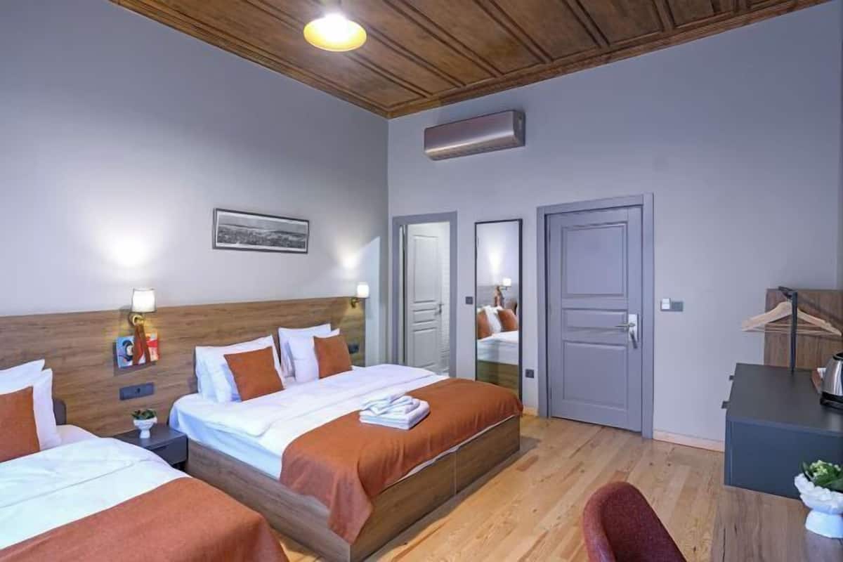 1 habitación, minibar, caja de seguridad en la habitación y escritorio