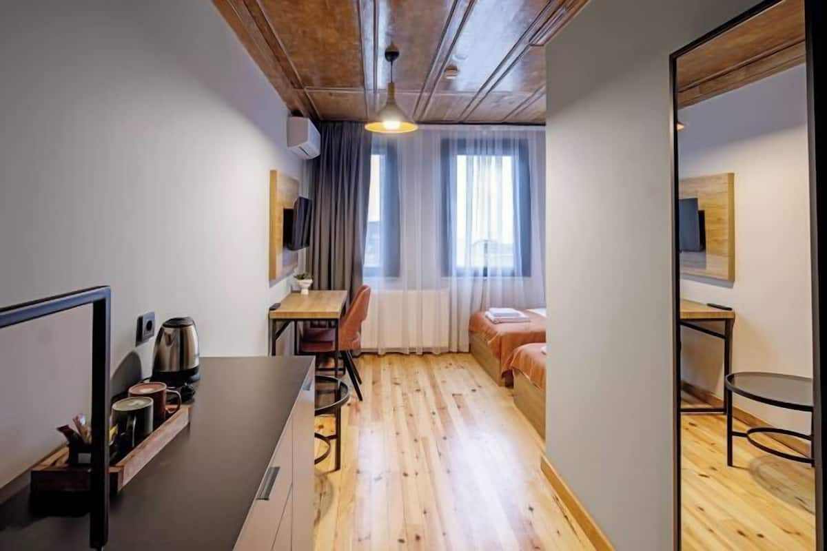 1 habitación, minibar, caja de seguridad en la habitación y escritorio