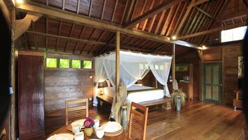 1 camera, una cassaforte in camera, una scrivania, Wi-Fi gratuito