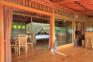Interior - Luxury Villa with Private Pool and Kitchen! (Gianyar)