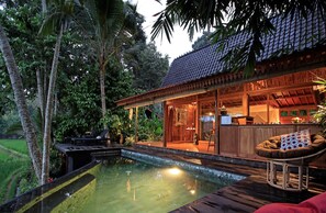 Outdoor pool - Luxury Villa with Private Pool and Kitchen! (Gianyar)