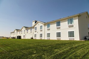 Exterior - Cobblestone Inn & Suites - Springfield (Springfield)