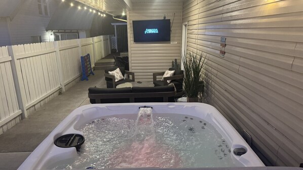 Interior - Hot Tub-Foosball-Pacman Best 3 Bed 2 Bath Home in Downtown CDA! (Coeur d`Alene)
