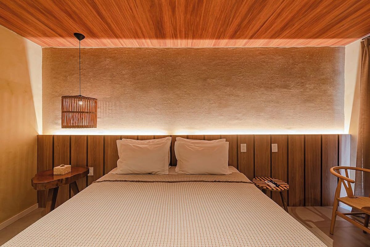 Kamar Deluks | Minibar, tirai kedap cahaya, setrika/meja setrika, dan Wi-Fi gratis