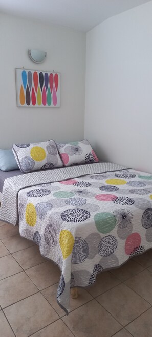 1 bedroom, free WiFi, bed sheets