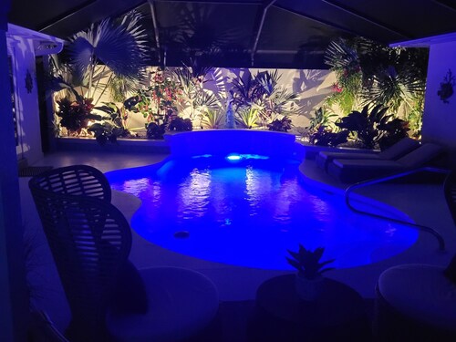 2 Private Cabanas with kitchen and a Private Pool.