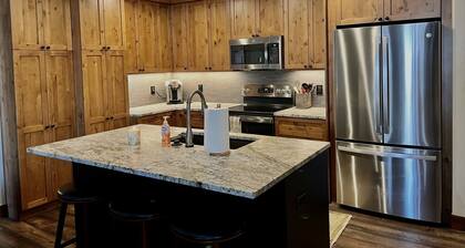 Newly remodeled top floor condo centrally located