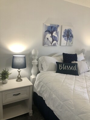 2 bedrooms, iron/ironing board, free WiFi, bed sheets