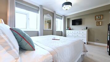 1 bedroom, free WiFi, bed sheets