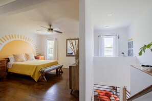 3 makuuhuonetta, työpöytä, silitysrauta/-lauta, ilmainen Wi-Fi