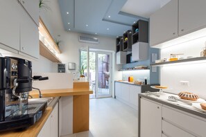 Tägliches inbegriffenes Frühstücksbuffet