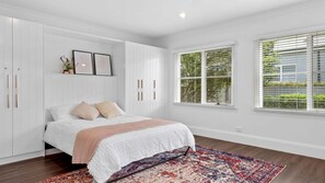 4 bedrooms, free WiFi, bed sheets - Countryside Luxe - The epitome of coastal and country design! (Milton)