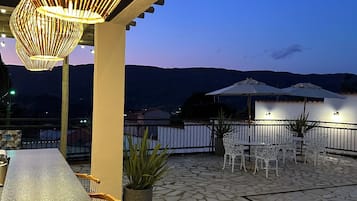 Outdoor pool, pool umbrellas, pool loungers