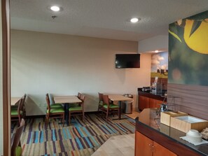 Restaurant - Comfort Inn & Suites (Corbin)