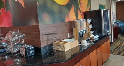 Comfort Inn & Suites