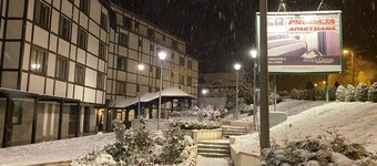 Winter ski apartment, fully equipped, 5 min from Gondola