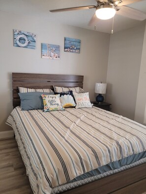 2 bedrooms, desk, iron/ironing board, free WiFi